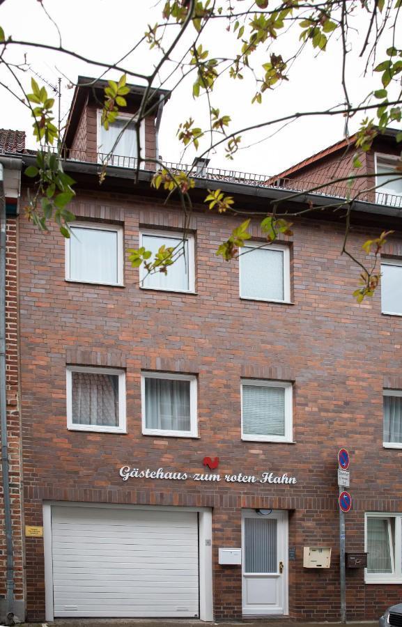 Gaestehaus Zum Roten Hahn Luneburgo Exterior foto